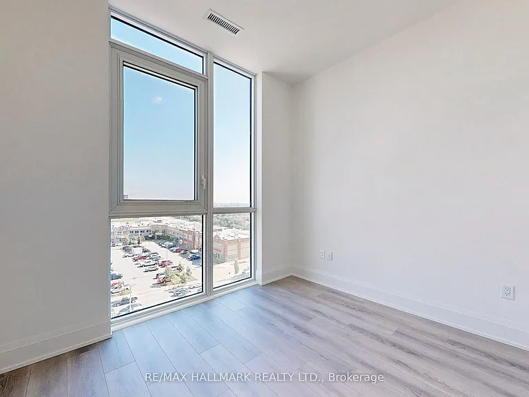 509 Dundas St W #806 — Photo 18