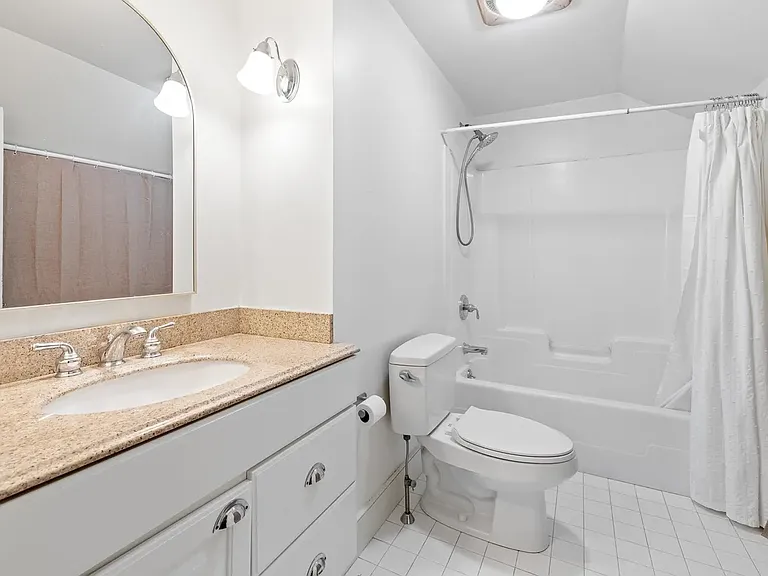 85 Dartmouth College Hwy #203 — Photo 16