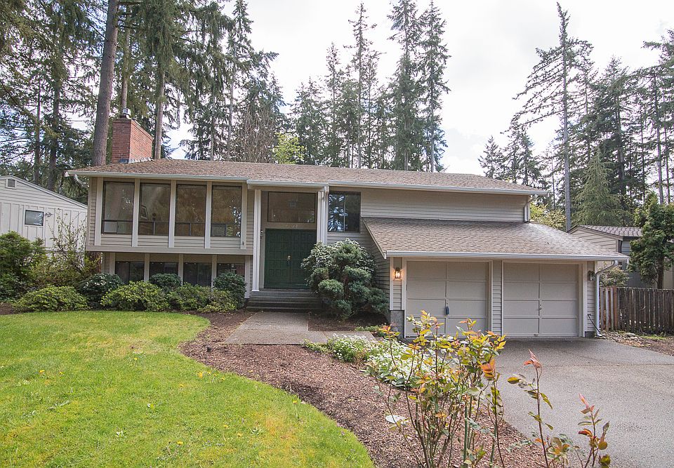 1st image of 2704 32nd Ave SE