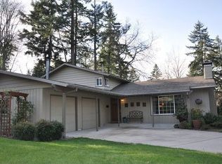 1520 Laburnum Way, Lake Oswego, OR 97034