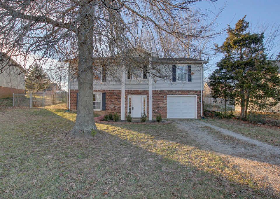 1st image of 424 Cook Dr