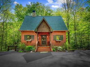 180 Down Under Rd, Blue Ridge, GA 30513