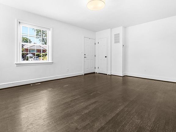 5th image of 3104 Collard St