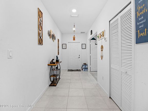 3rd image of 2005 Diablo Cir SW