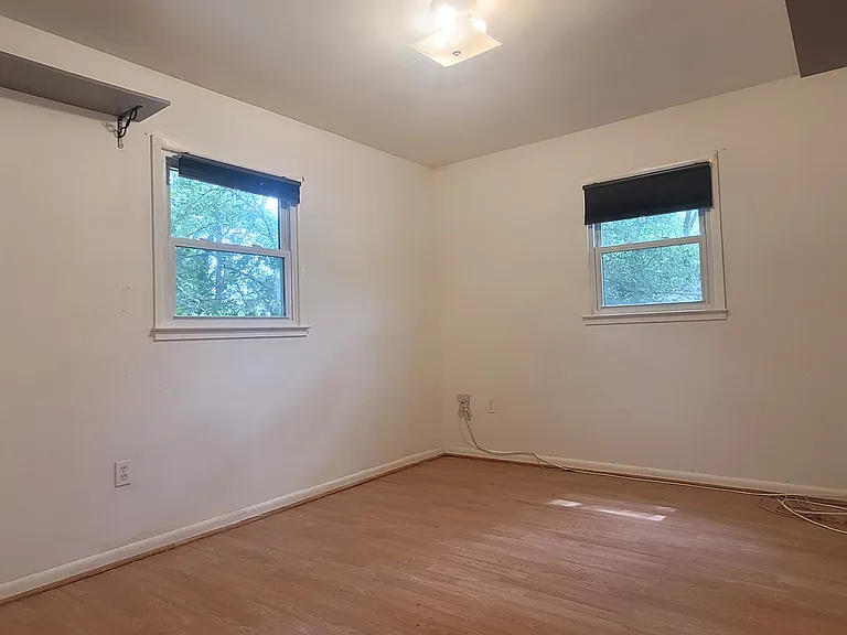 4419 Kentmore Dr — Photo 25