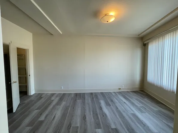 7394 Mission St, Daly City, CA