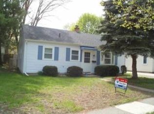736 Maplehill Ave, Lansing, MI 48910