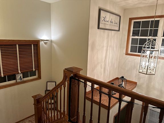 3rd image of 5519 N Deerfield Ct