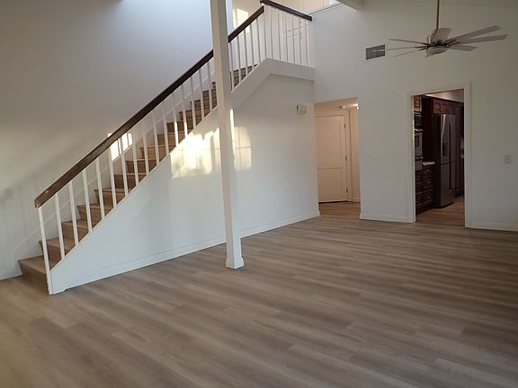 4th image of 2454 N Millstream Ln