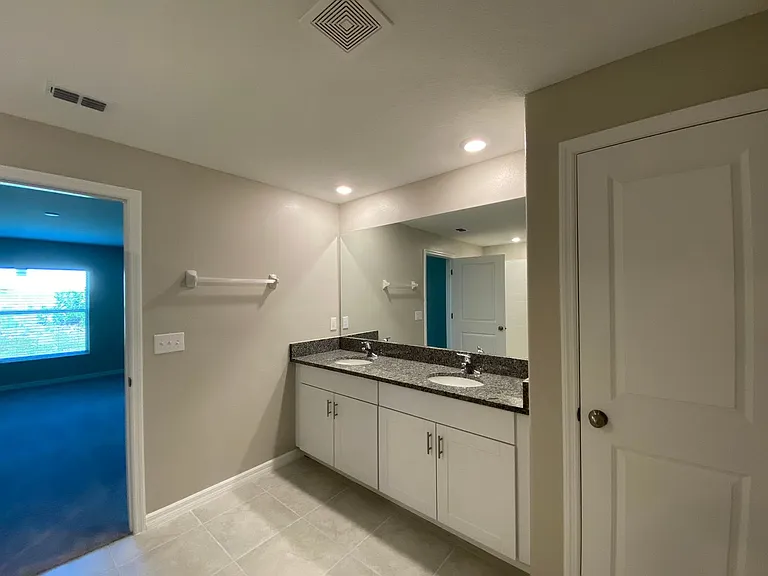 13249 SW 77th Ave — Photo 9