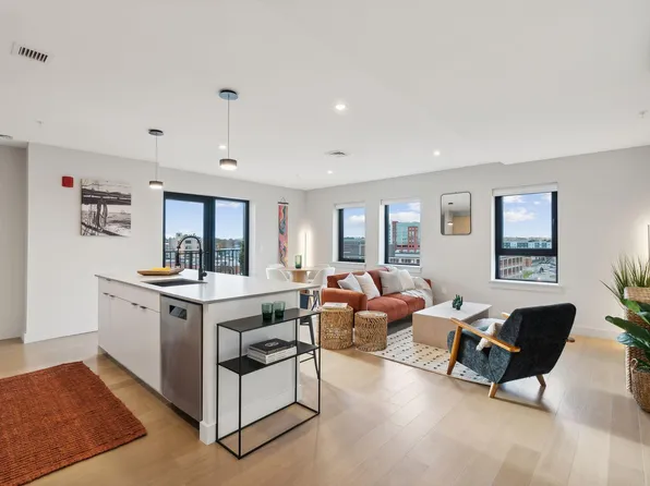 75 Chestnut Street #506, Portland, ME 04101