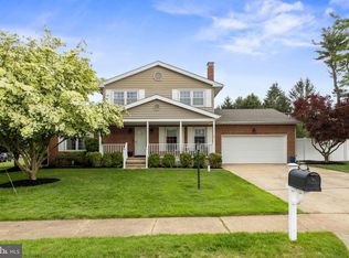 43 Drialo Dr, Allentown, NJ 08501