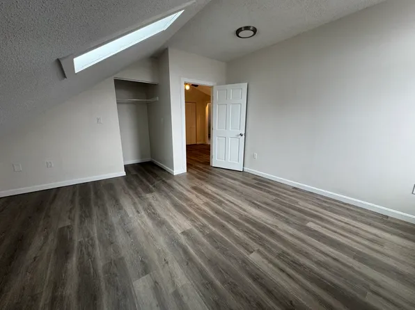 11 Business St #3, Hyde Park, MA 02136