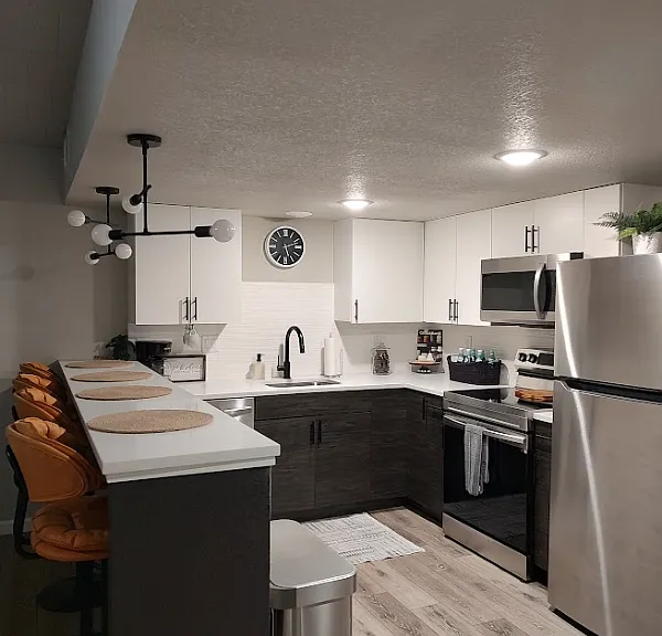 111 S Meldrum St #7 — Photo 1