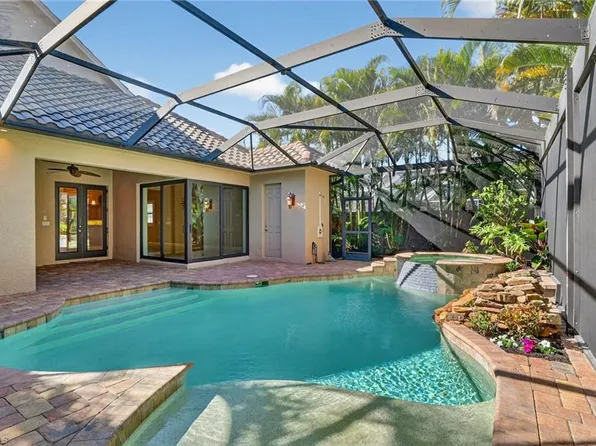 559 93rd AVE N, NAPLES, FL 34108