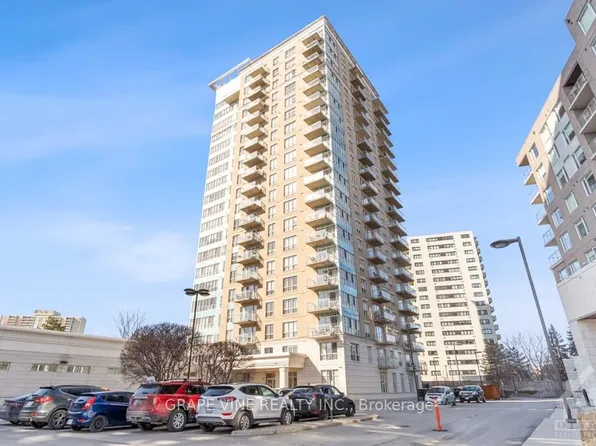 70 Landry St #207, Ottawa, ON K1L 0A8
