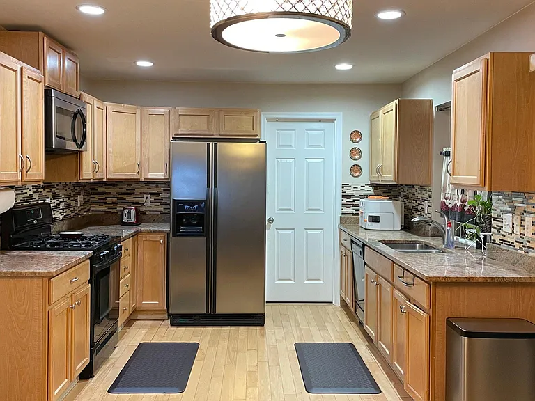 8630 230th Way NE — Photo 2