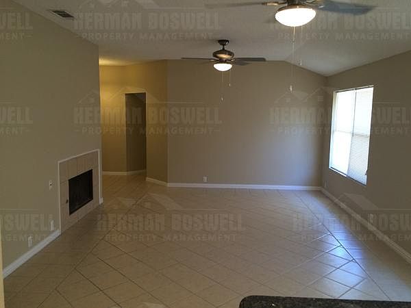 1st image of 164 Hunter Dr