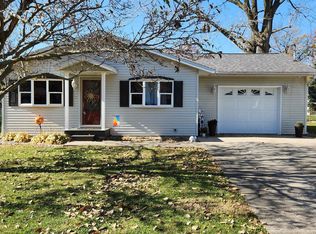 1419 N Lincoln Ave, Taylorville, IL 62568