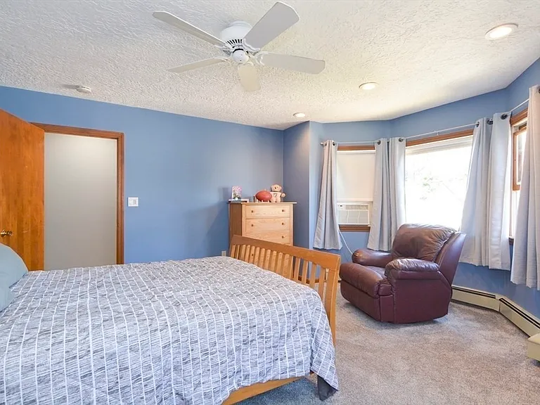 181 Belmont St #2 — Photo 7