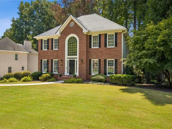 1401 Providence Dr, Lawrenceville, GA 30044