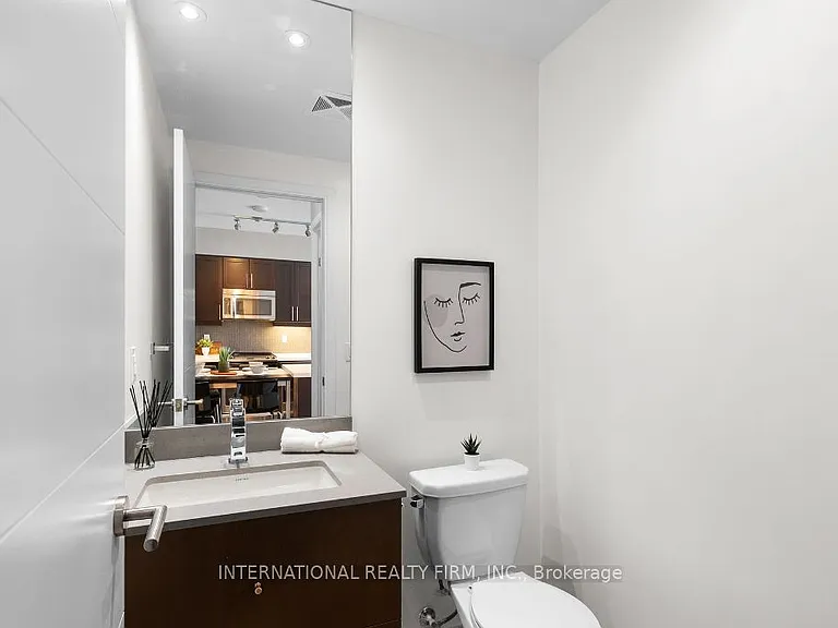 525 Adelaide St W #LPH35 — Photo 19