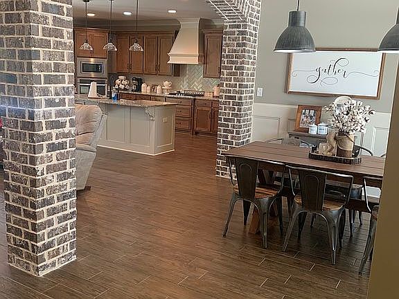 2nd image of 3643 Willow Walk Dr