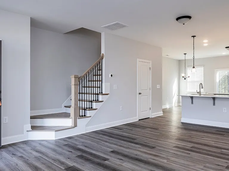 263 Old Grove Ln — Photo 4