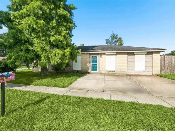 2524 Cora Ann St, Violet, LA 70092