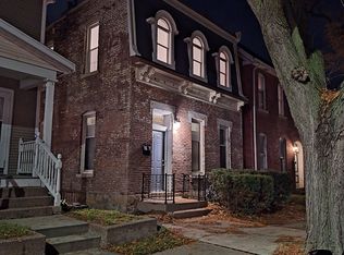 1263 Jackson St #1, Dubuque, IA 52001