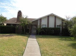 1125 Meandering Way, Garland, TX 75040