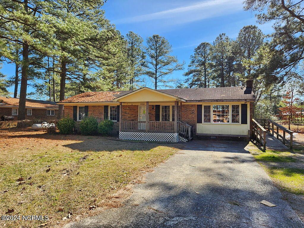307 E Nelson Street, Robersonville, NC 27871 Zillow