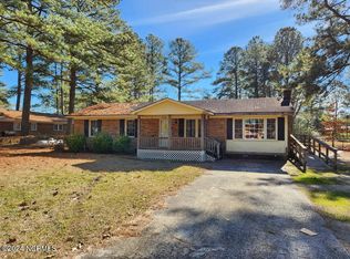 307 E Nelson St, Robersonville, NC 27871