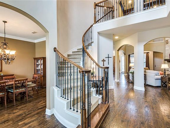 5th image of 2843 Enclave Dr