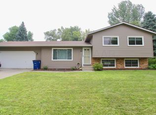 459 Birch Ln, Moorhead, MN 56560