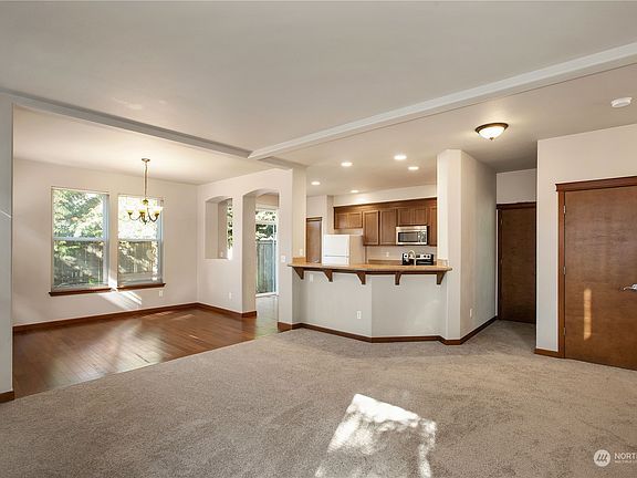 5th image of 4626 Natalee Drive SE