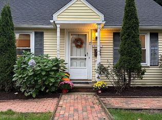 17 Magnolia St, Braintree, MA 02184