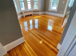 18 Forest St, Lawrence, MA 01841