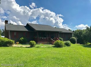 70 Austin Farm Ln, Sanford, NC 27332