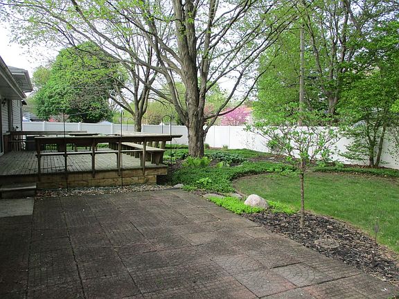3rd image of 429 Blanchette Ave