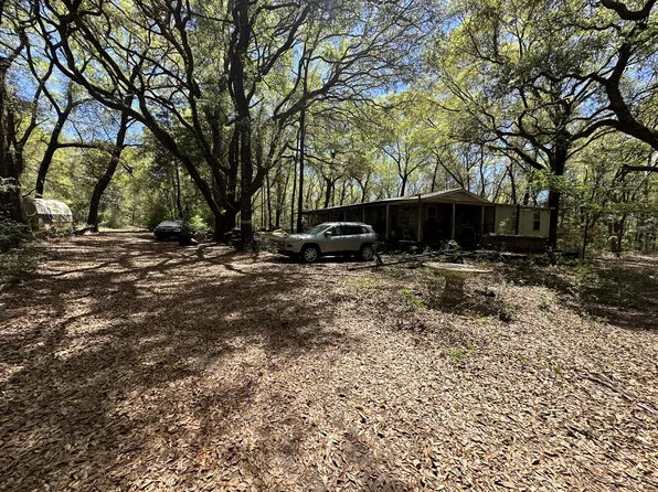 4512 Sunburst Dr, Crestview, FL 32539