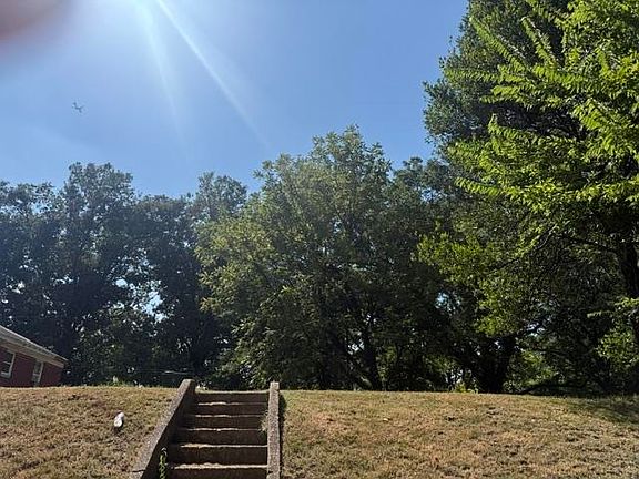 5th image of 1515 Preston St Lot 14