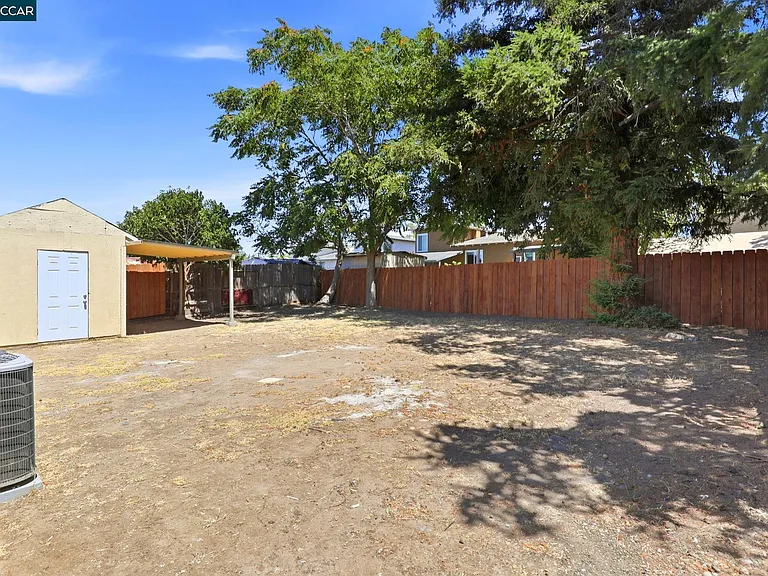 53 Ramona St — Photo 10
