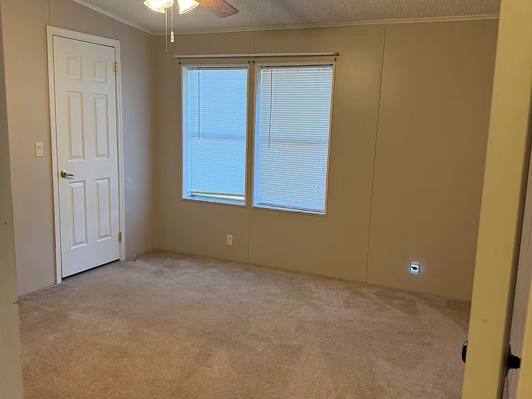 36429 Terrier Ct — Photo 4