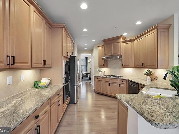 4th image of 8507 Pine Springs Dr