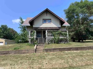 917 Smith St, Woodburn, IA 50275