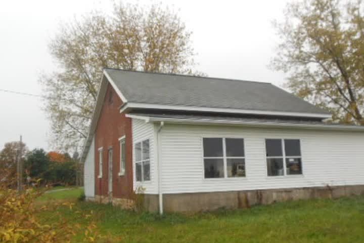 2nd image of 130 Schoolhouse Rd