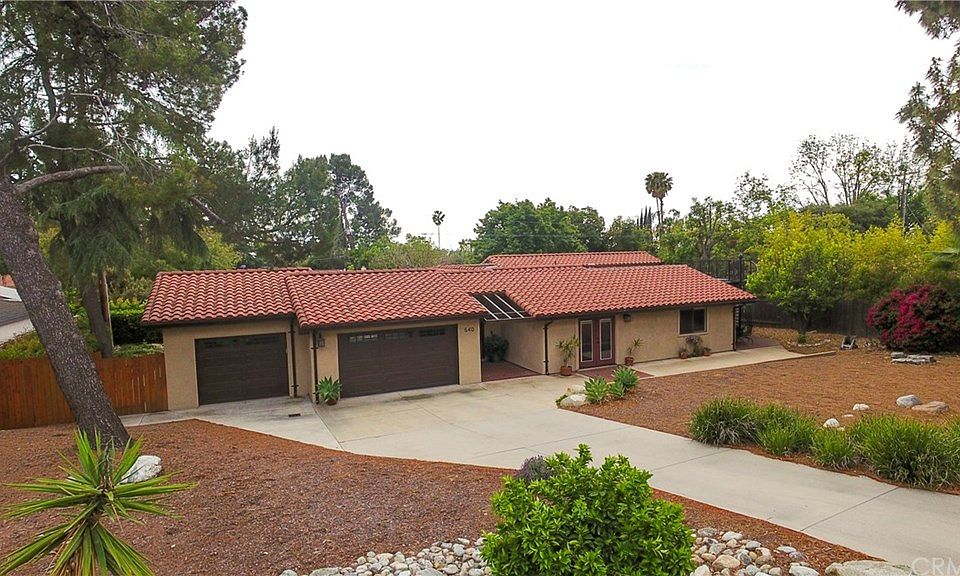 1st image of 540 Blaisdell Dr