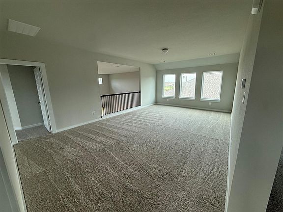 5th image of 607 Yard Master Trl