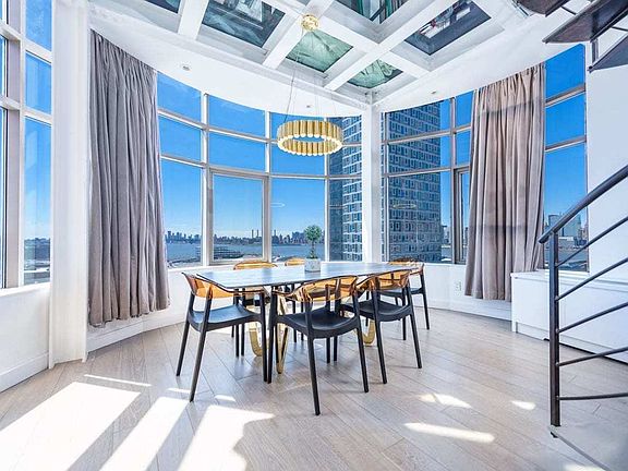 3rd image of 217 51st Ave APT 1105